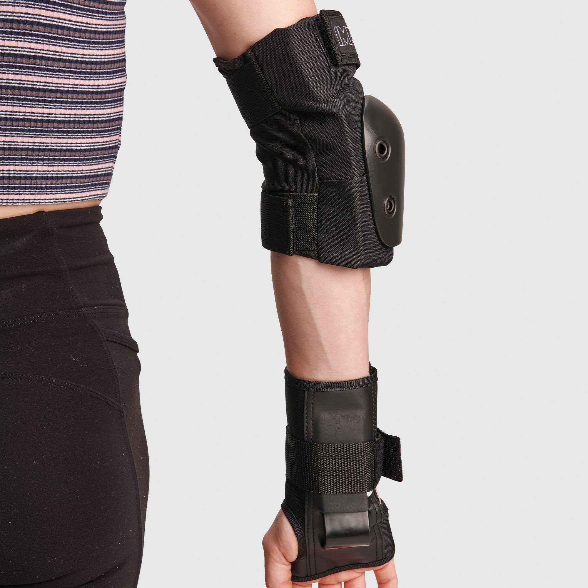 Impala Adult Protective Set - Black